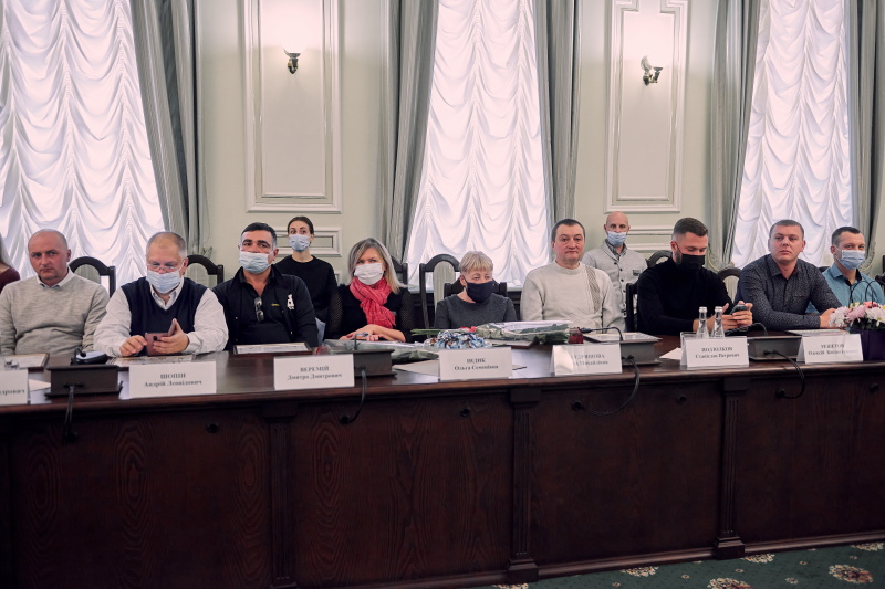 У міськраді вручили нагороди водіям та працівникам дорожнього господарства - 36