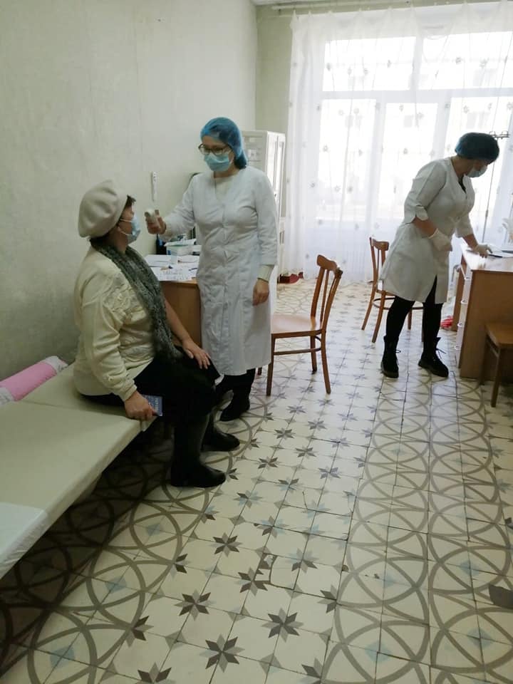 На виборчих дільницях щеплення від COVID-19 зробили 3 тисячі харків’ян - 1