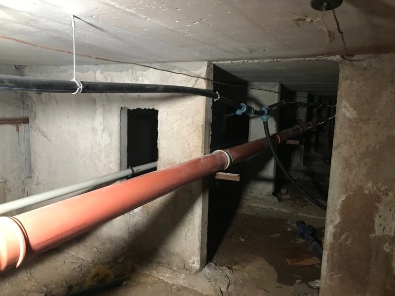 У Харкові продовжують капітально відновлювати внутрішньобудинкові комунікації - 1