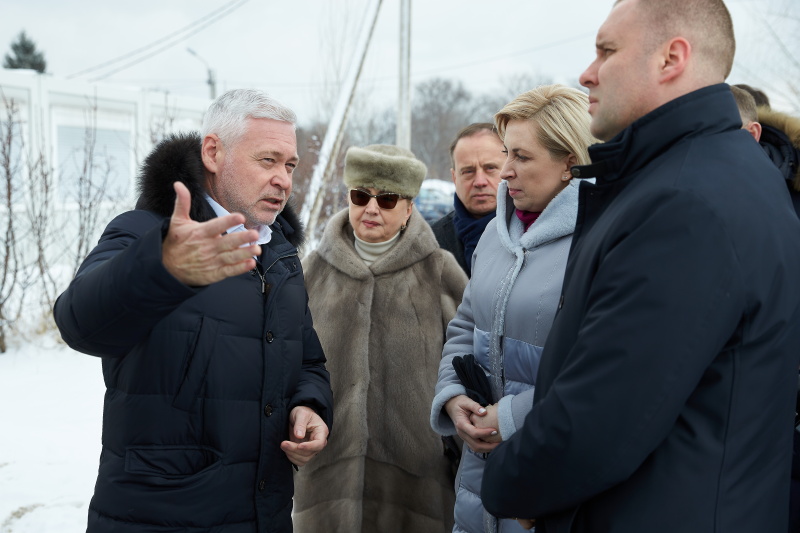 Ігор Терехов презентував проєкт реконструкції модульного містечка