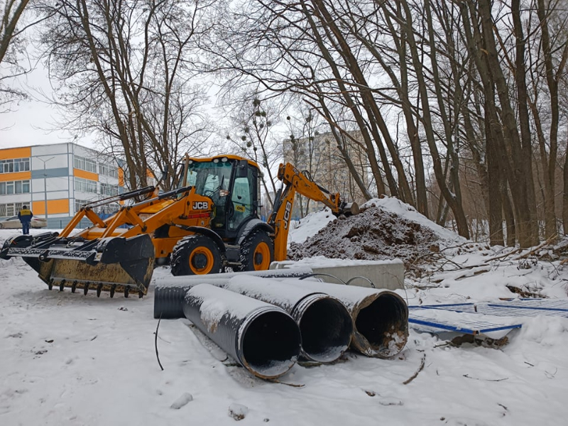 У Шевченківському районі перекладають мережі водовідведення