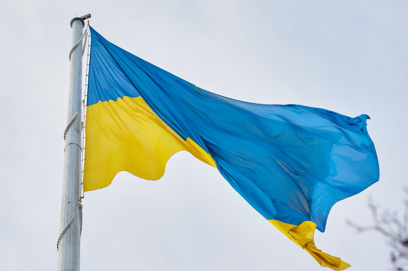 На День єднання у Харкові підняли свій найбільший прапор