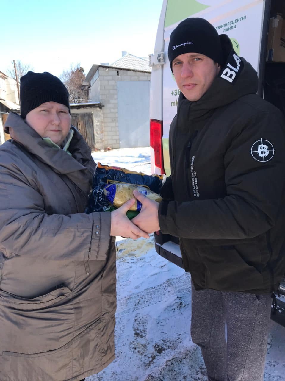 У Харкові ще одне комунальне підприємство розпочало видачу гуманітарної допомоги - 6