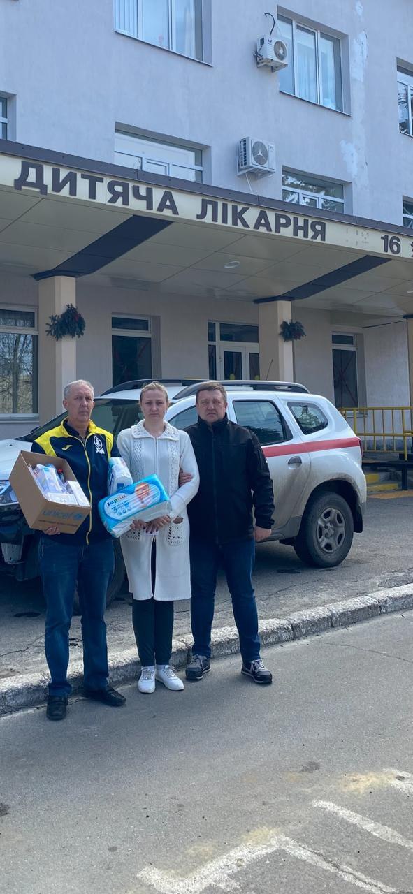 «Тепломережі» передали гуманітарну допомогу дитячій лікарні