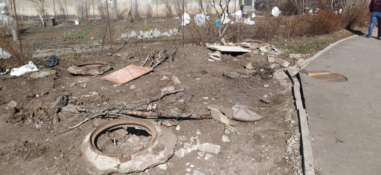 На тепловій камері по Гарібальді відновили подачу води та тепла - 3