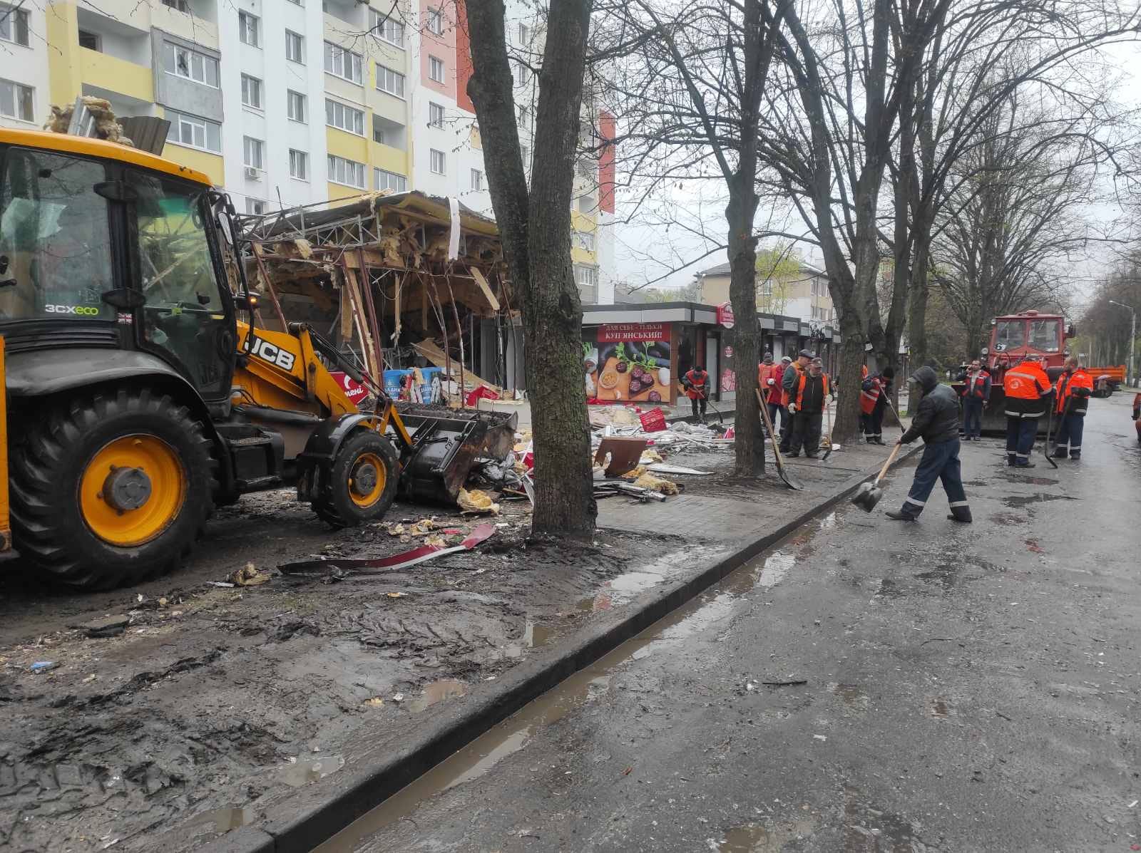 Харків приводять до ладу після обстрілів