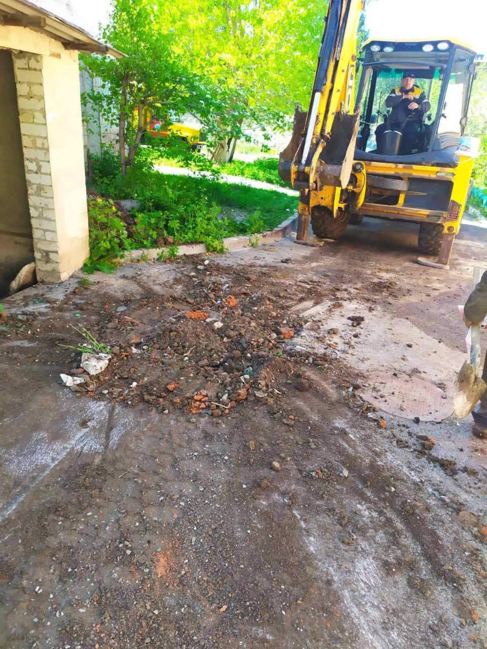 У Новобаварському районі відновлюють подачу води харків'янам