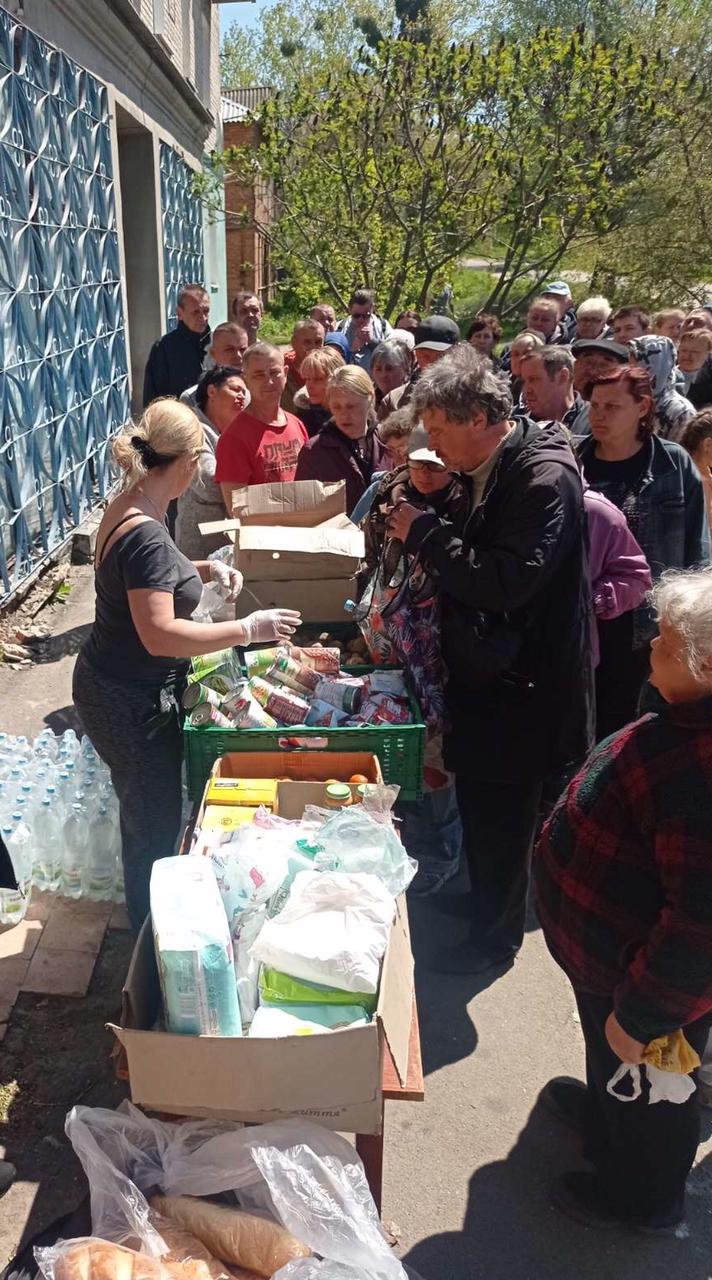 Жителям Основ'янського району передають продукти та ліки