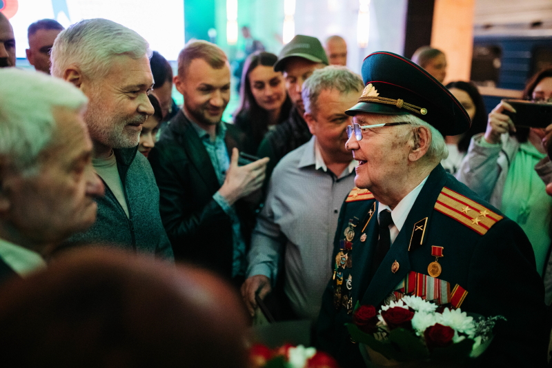 Ігор Терехов привітав жителів міста з прийдешнім Днем перемоги - 18