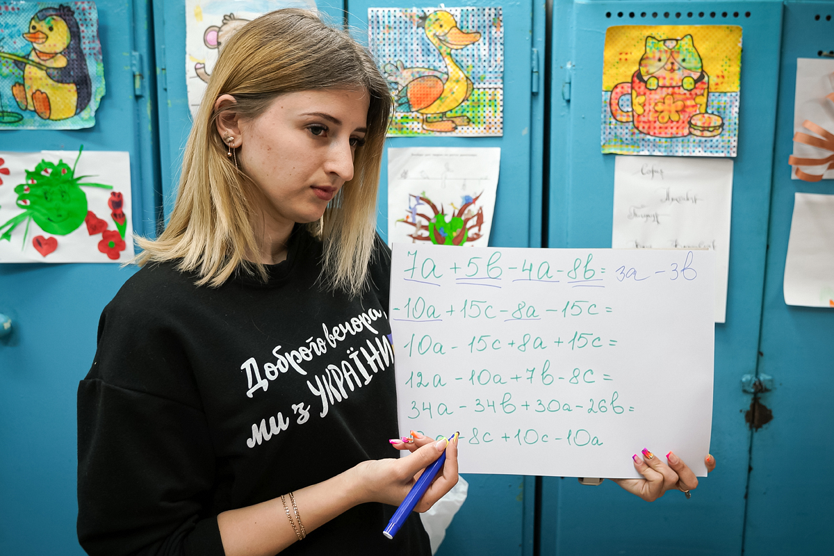 Для дітей продовжують проводити уроки у харківському метро - 1
