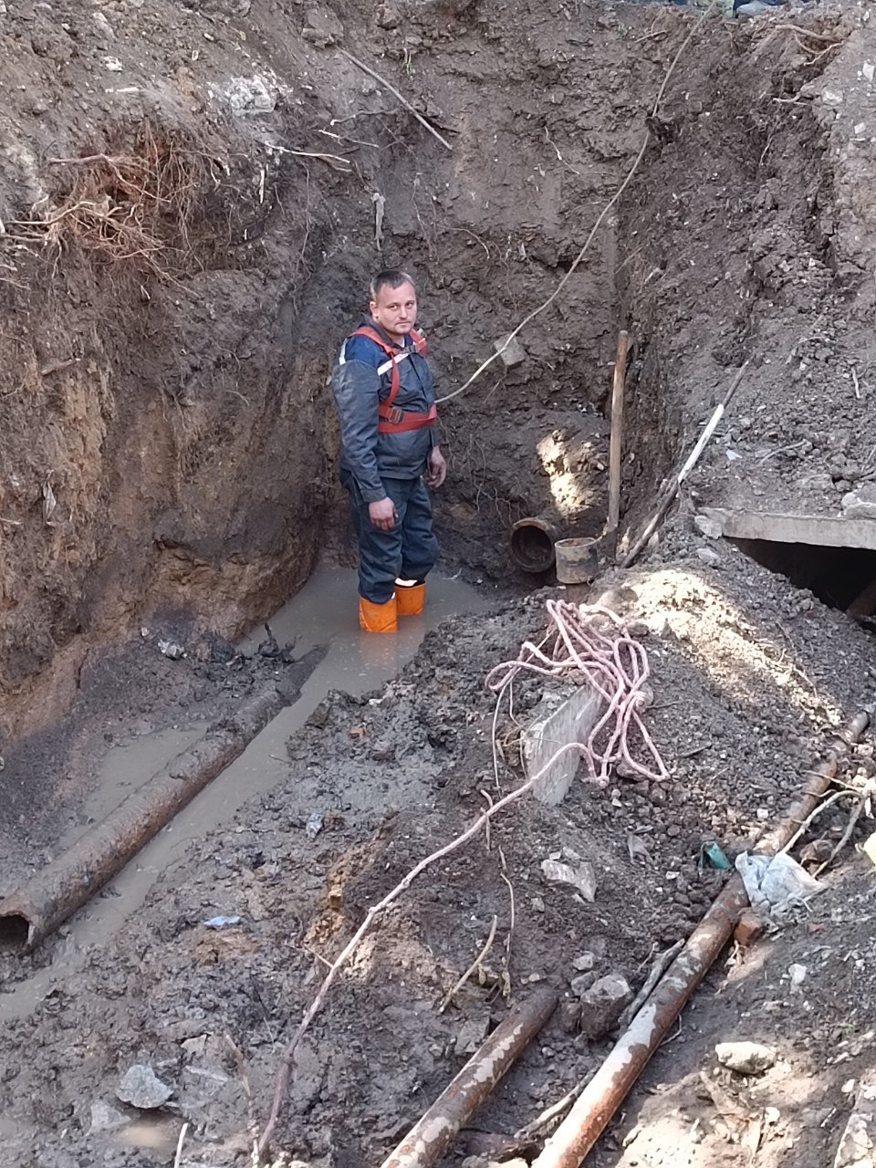 На Салтівці відновлюють водопостачання - 7