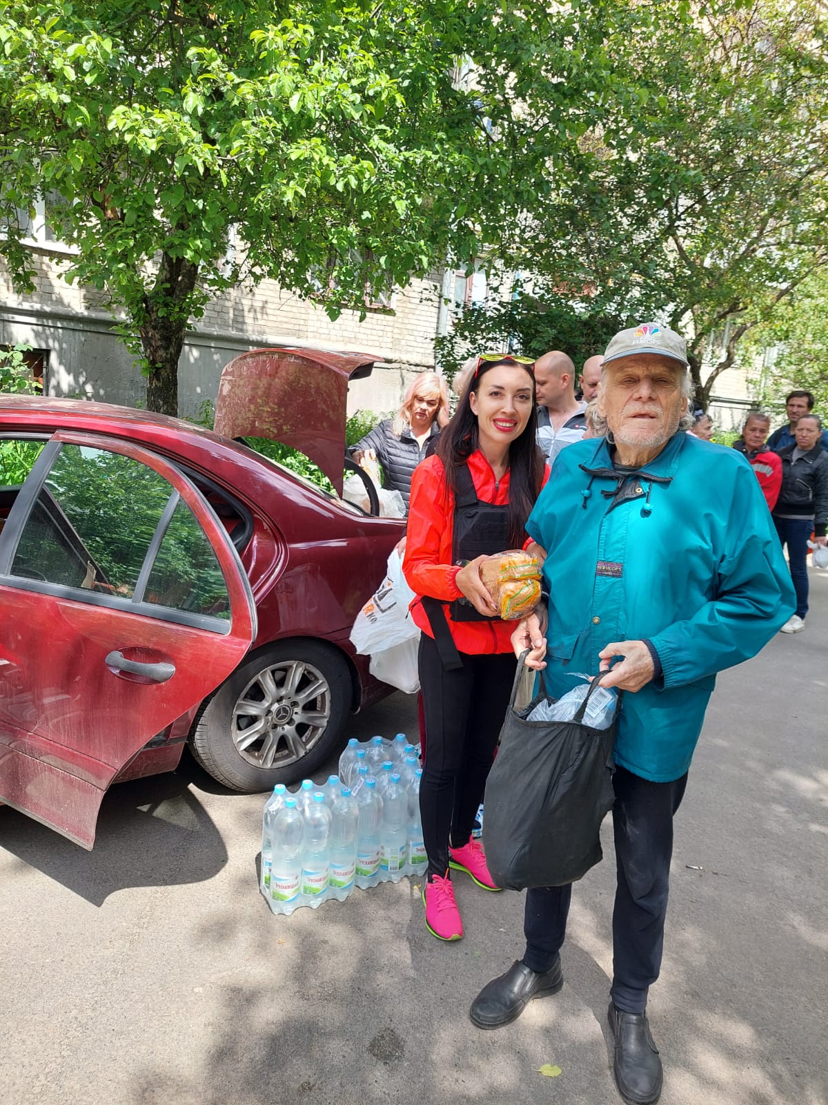 Харків’яни продовжують отримувати гуманітарну допомогу  
