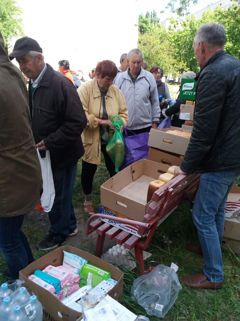 Харків’яни продовжують отримувати гуманітарну допомогу - 1