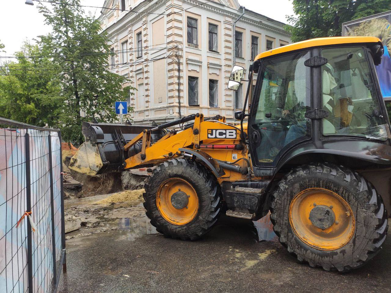 У Київському районі перекладають тепломережі