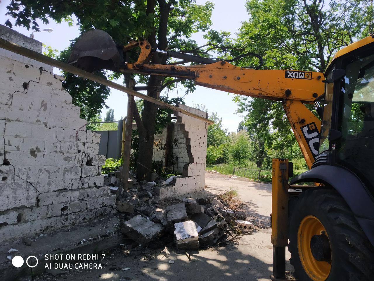У Київському районі розбирають завали на котельні - 2