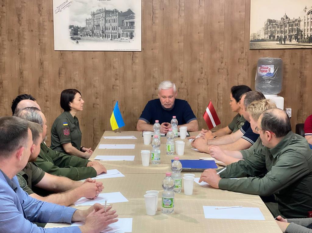 Латвія продовжить надавати військову допомогу Харкову