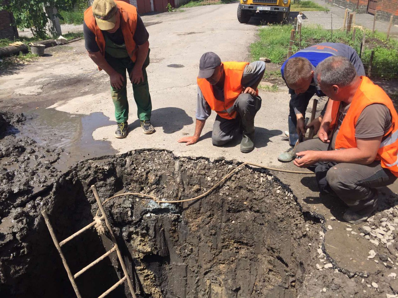 На Салтівці комплексно відновлюють зовнішні трубопроводи - 2