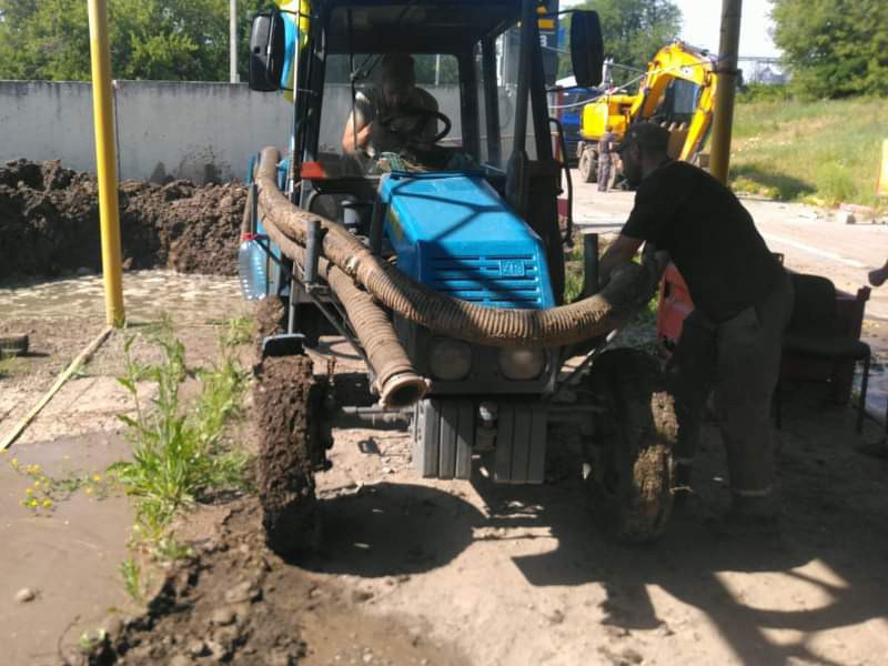 У Харкові оперативно усувають пошкодження на трубопроводах - 1