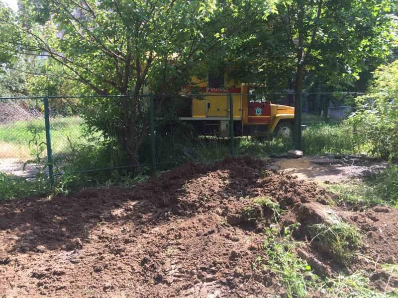 У різних районах міста усунули 12 пошкоджень на водоводах