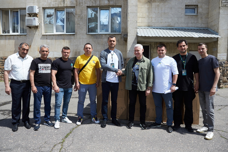 Для харківських лікарень передали очищувачі води
