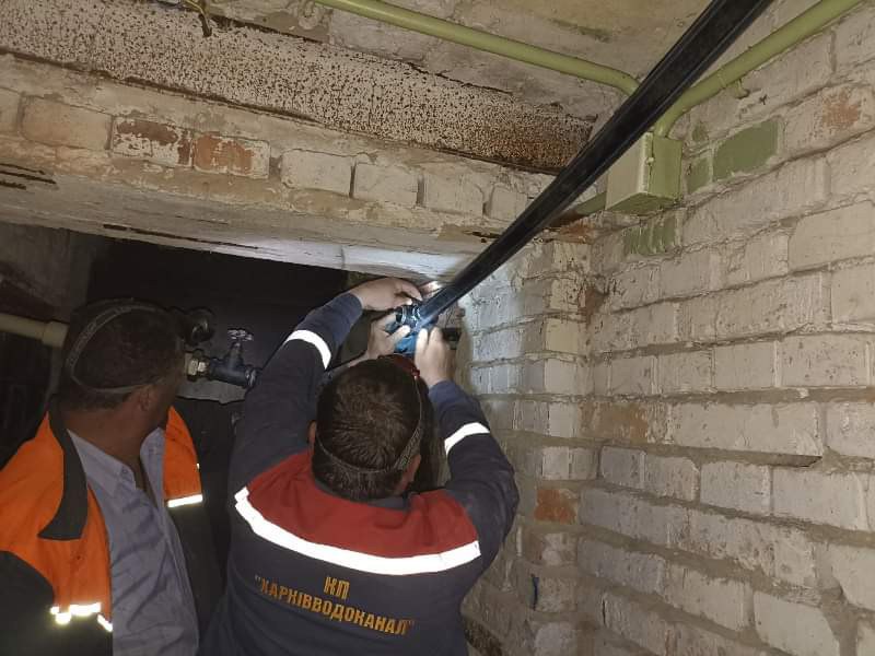 У Новобаварському районі готують внутрішньобудинкові комунікації до зими