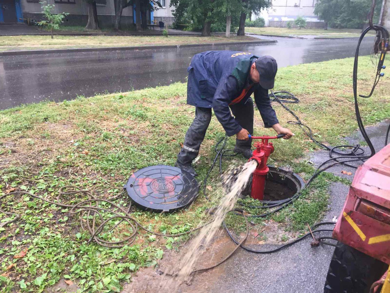 Системи водопостачання Салтівського району готують до опалювального сезону
