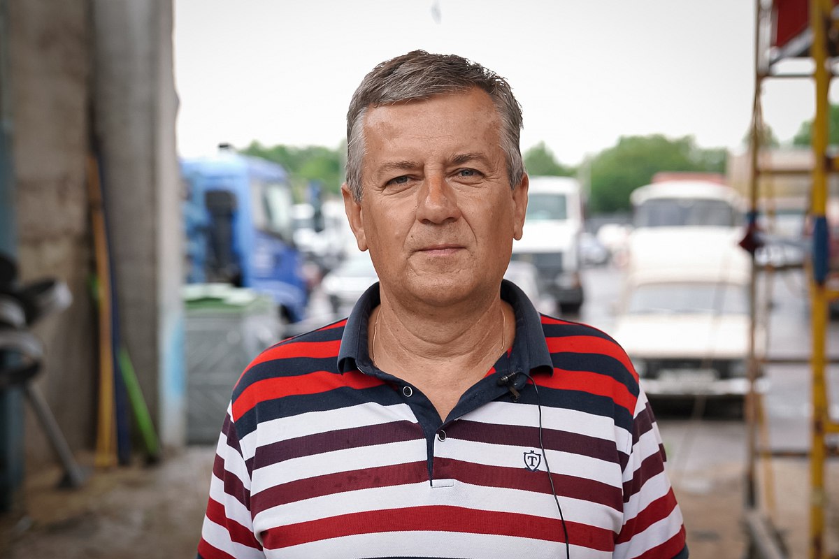 У Харкові відновлюють пошкоджені контейнери