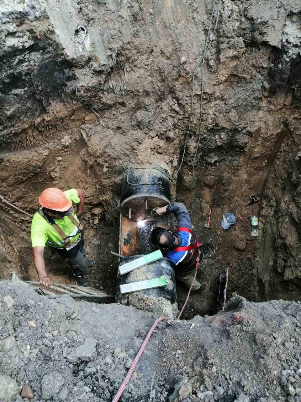 У Шевченківському районі відновлюють водоводи