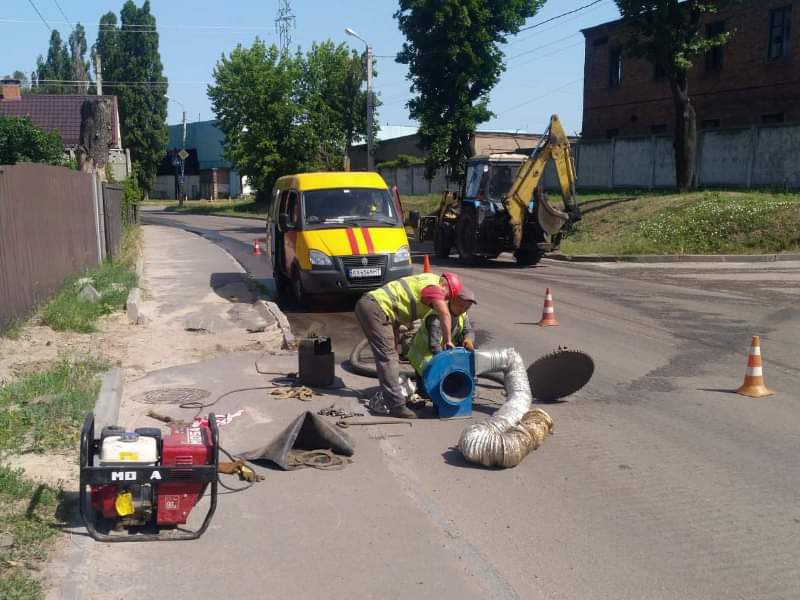 У Харкові оперативно відновлюють подачу води
