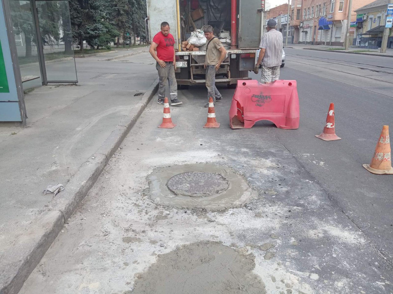 У Новобаварському районі відновлюють водоводи - 4
