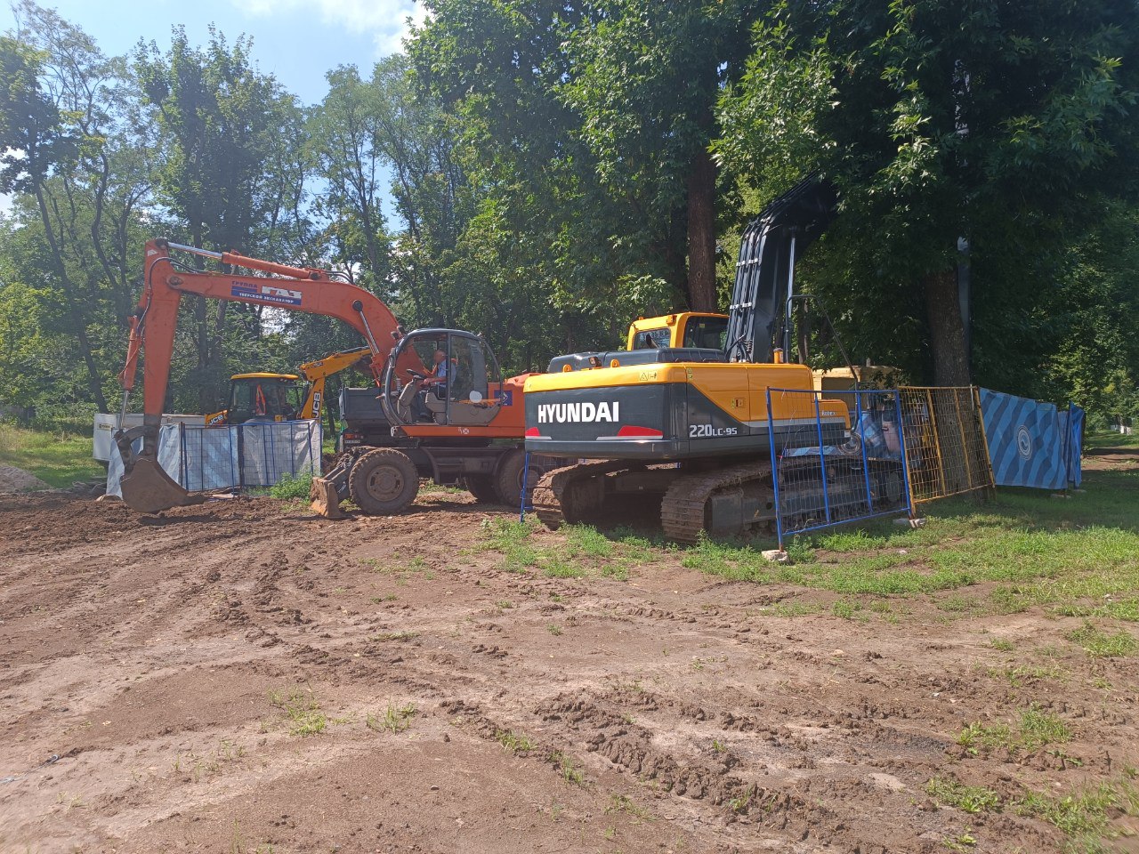 У Новобаварському районі реконструювали частину каналізаційного колектора - 5