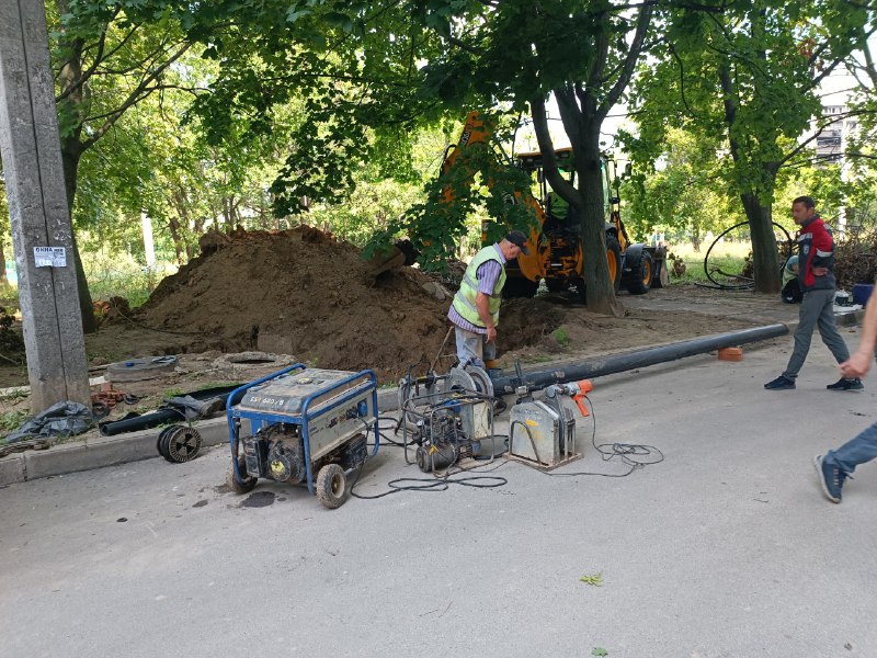 На Північній Салтівці відновлюють подачу води