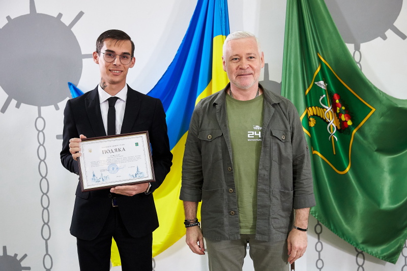 У Харкові нагородили молодих представників волонтерського руху - 6
