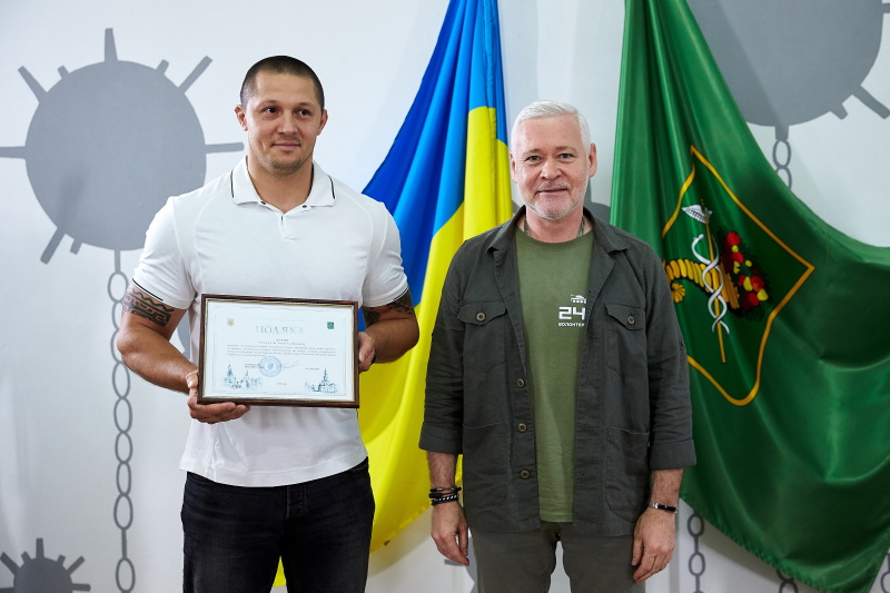 У Харкові нагородили молодих представників волонтерського руху - 10