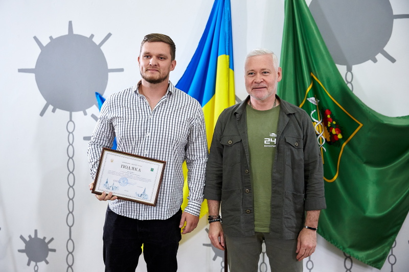 У Харкові нагородили молодих представників волонтерського руху - 14