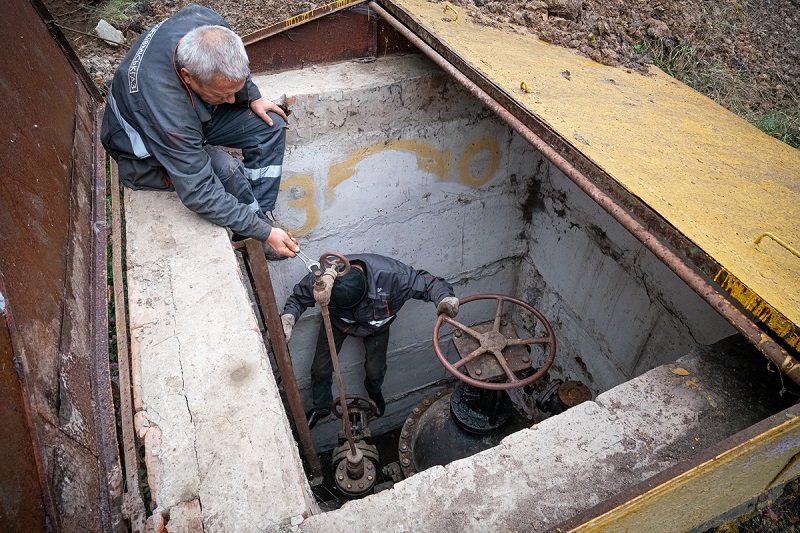 На П'ятихатках ремонтують газопроводи - 3