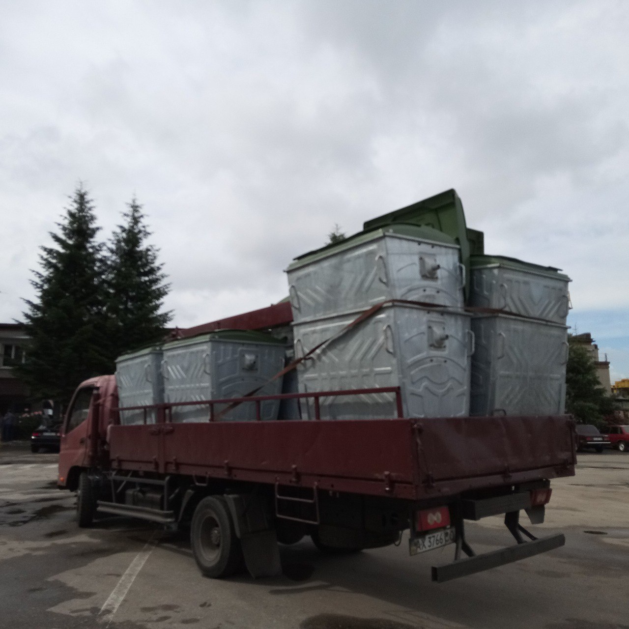 З Харкова за тиждень вивезли більше 48 тисяч кубометрів сміття - 3