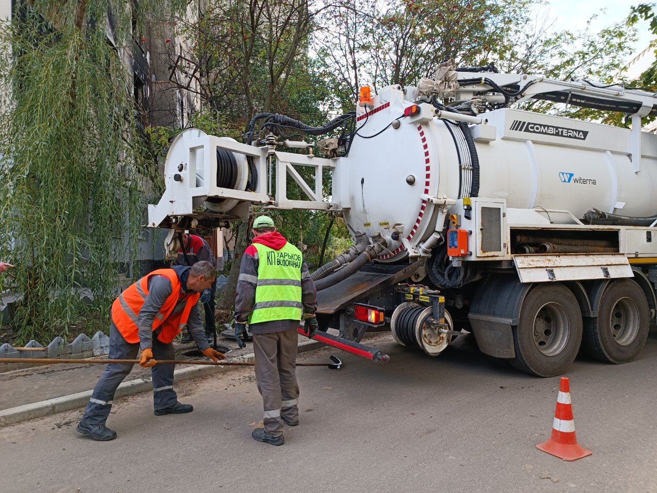 У Київському районі реконструюють об'єкти водовідведення