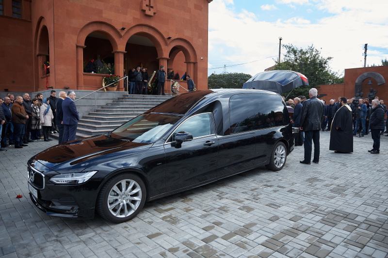 У Харкові попрощалися з Валерієм Арутюновим