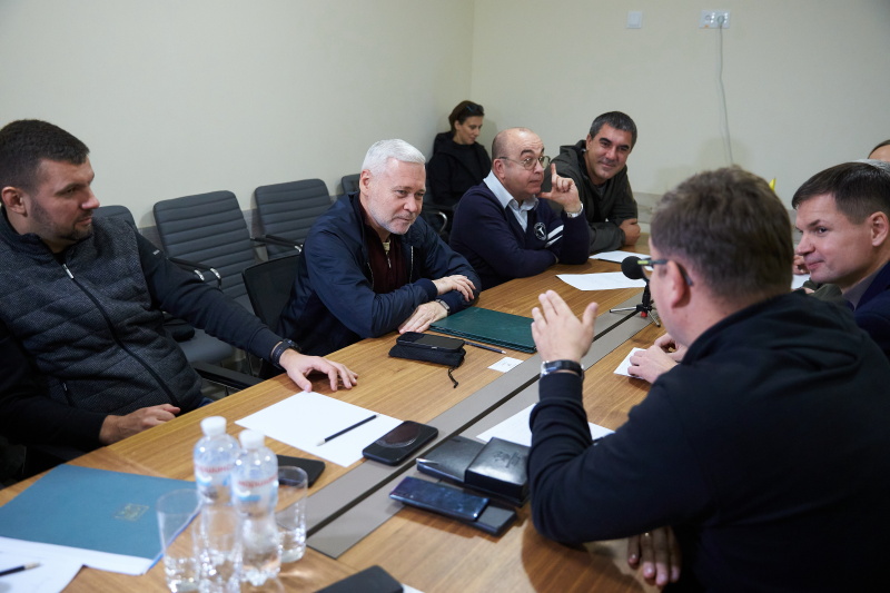 Розселення та гарячі обіди - Ігор Терехов розповів про плани міста на зиму делегації з Литви
