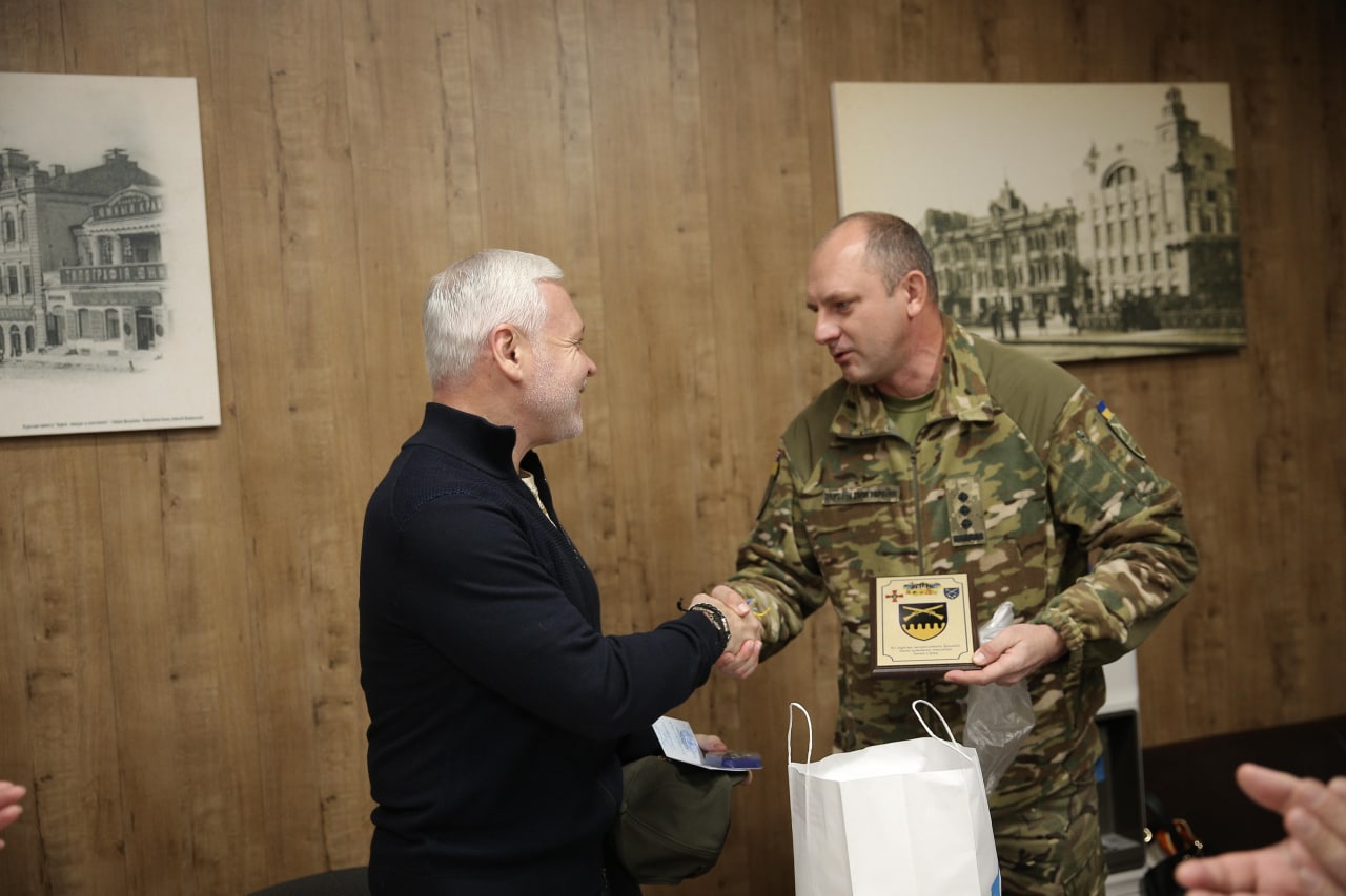 Військові вручили Ігорю Терехову відзнаку «За оборону Харкова»