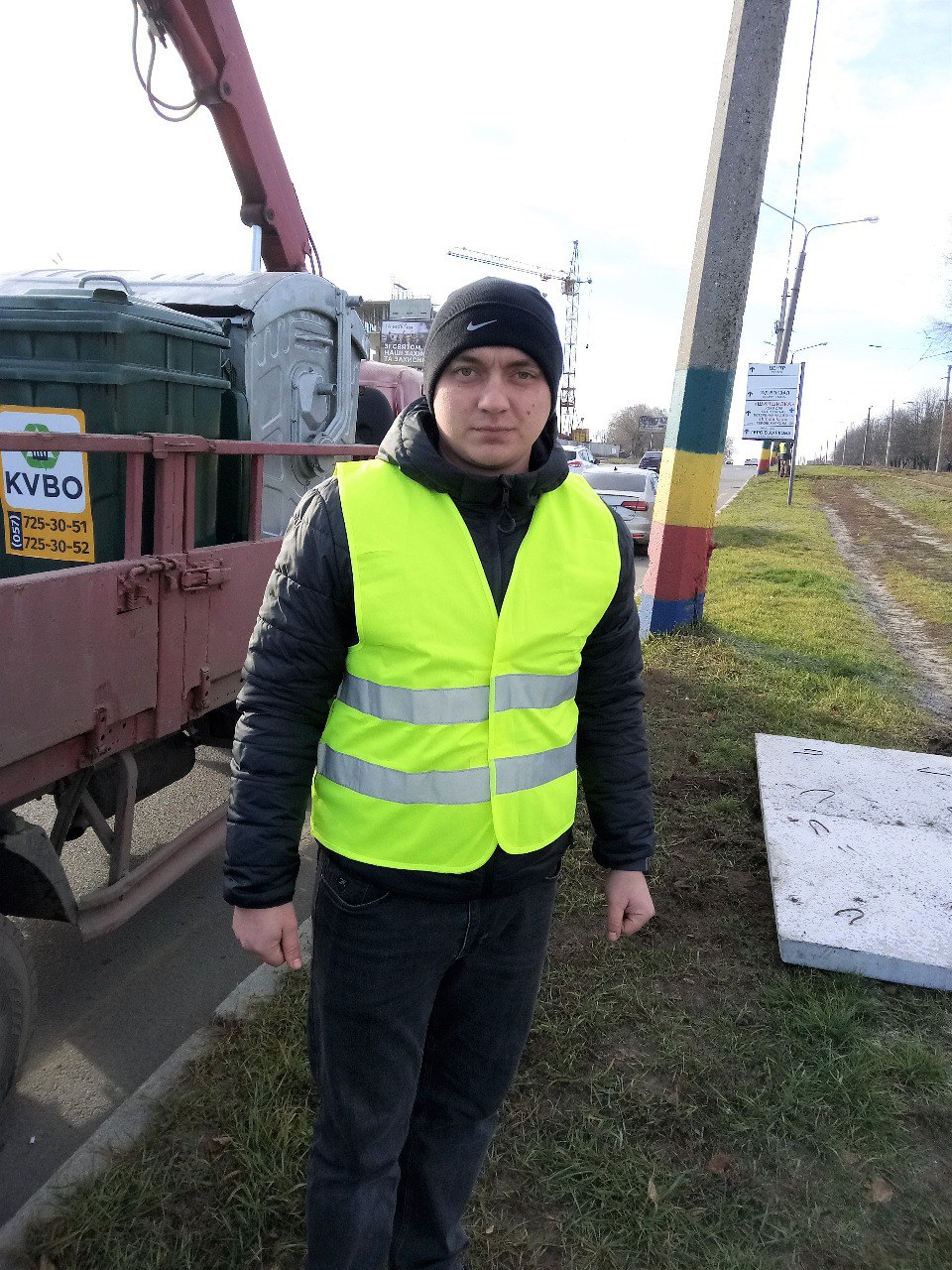 У Харкові в приватному секторі встановлюють нові сміттєві контейнери - 1