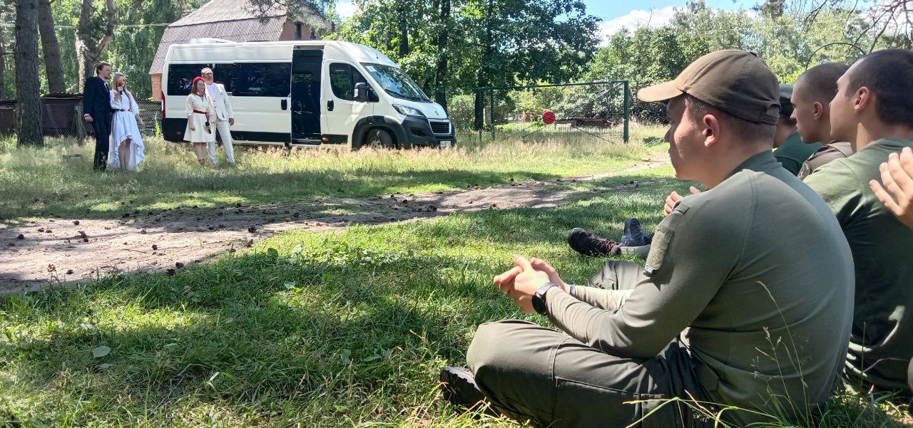 Харківський театр музкомедії дає концерти для військових та переселенців - 7