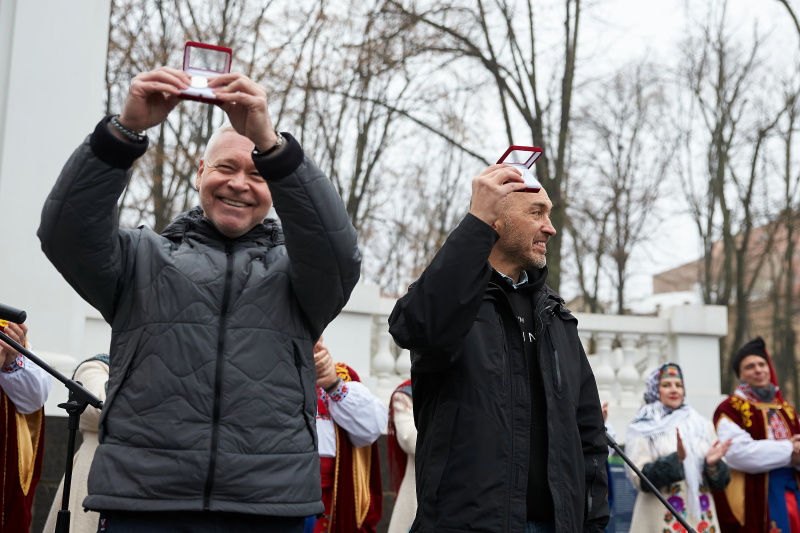 Нацбанк презентував пам’ятну медаль, присвячену Харкову – місту героїв 