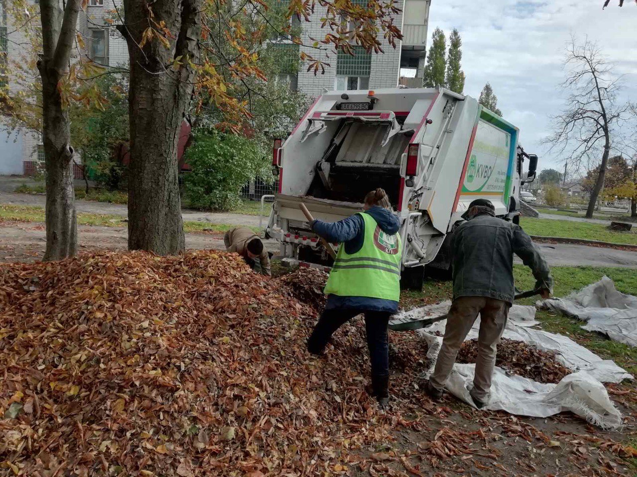З Харкова за тиждень вивезли близько 40 тисяч кубометрів сміття - 3