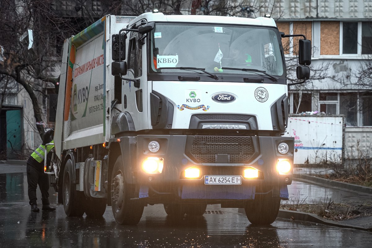 З Харкова за тиждень вивезли понад 36 тисяч кубометрів сміття