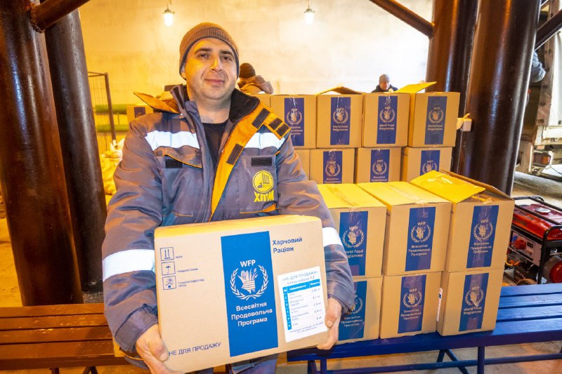 Працівники «Тепломереж» отримали продуктові набори - 3