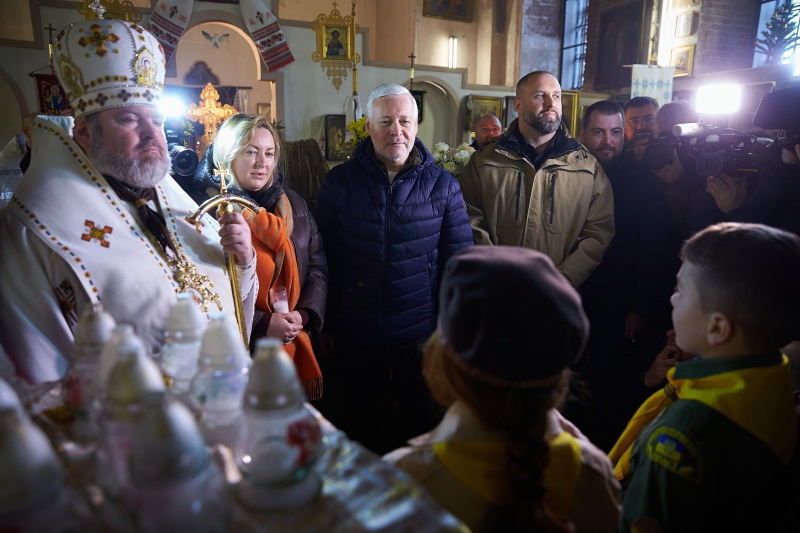 До Харкова привезли Вифлеємський вогонь миру - 6