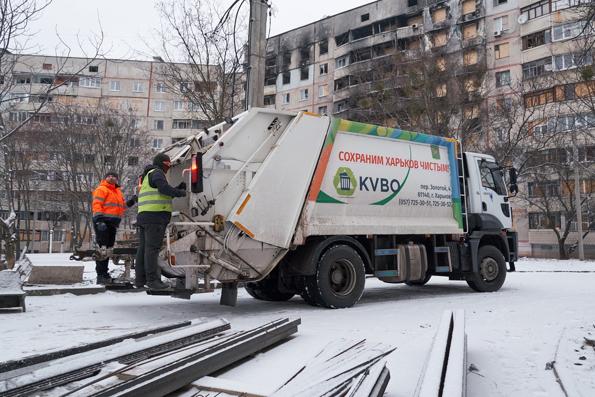 З Харкова за тиждень вивезли майже 35 тисяч кубометрів сміття