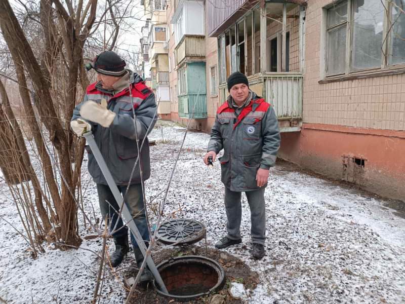 У Салтівському районі ремонтують комунікації